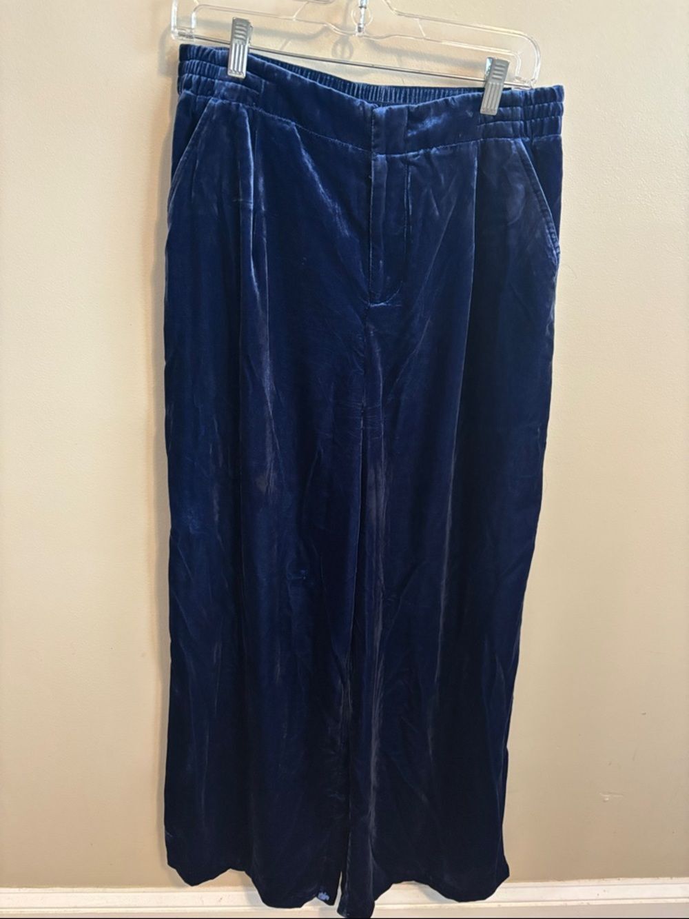 Anthropologie Navy Velvet Elastic Waist Pants medium